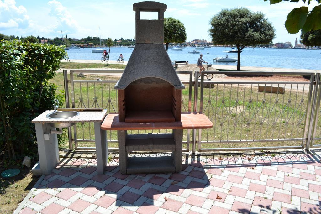 Apartments Lungomare Umag Rum bild