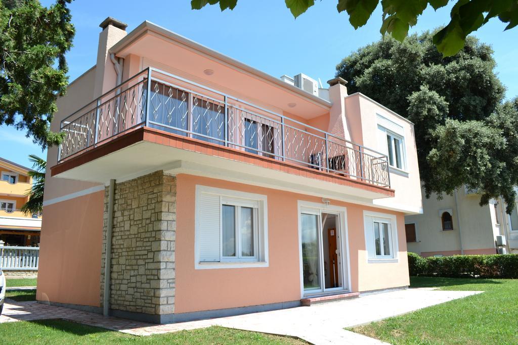 Apartments Lungomare Umag Exteriör bild